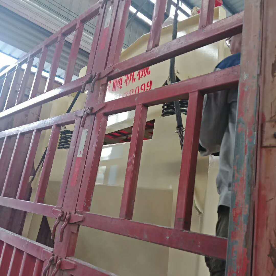 �l(f��)�����l(xi��ng)��350��(x��)ɰ���ՙC(j��)